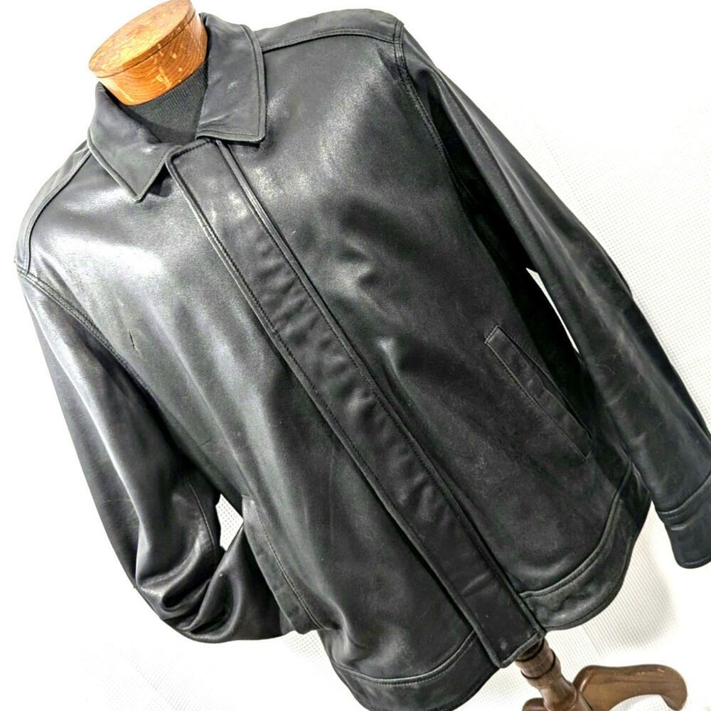 Men's Black Leather Bomber Jacket - Classic Casual